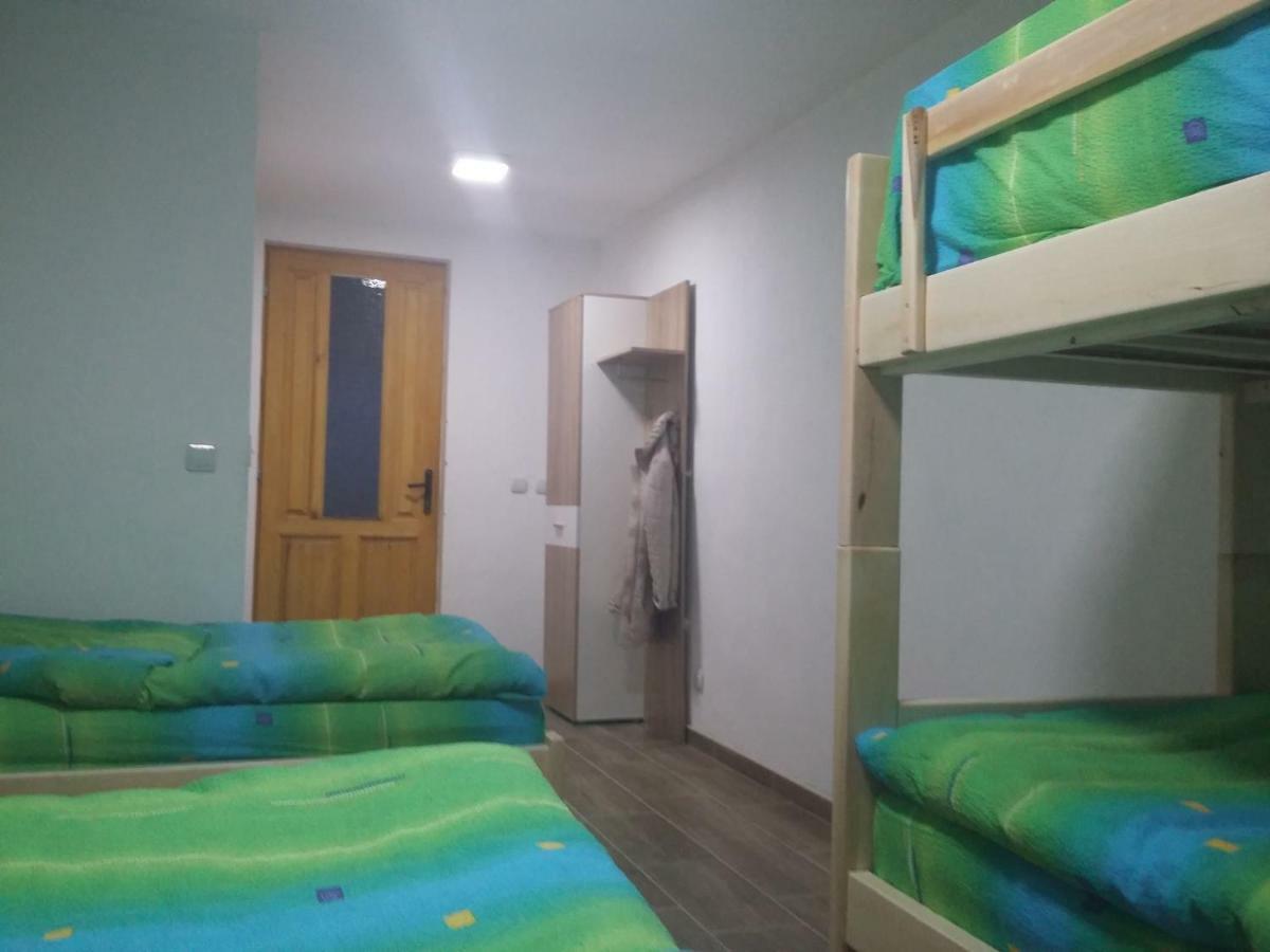 Bed and Breakfast Domacinstvo Kod Gere Crni Vrh Zewnętrze zdjęcie